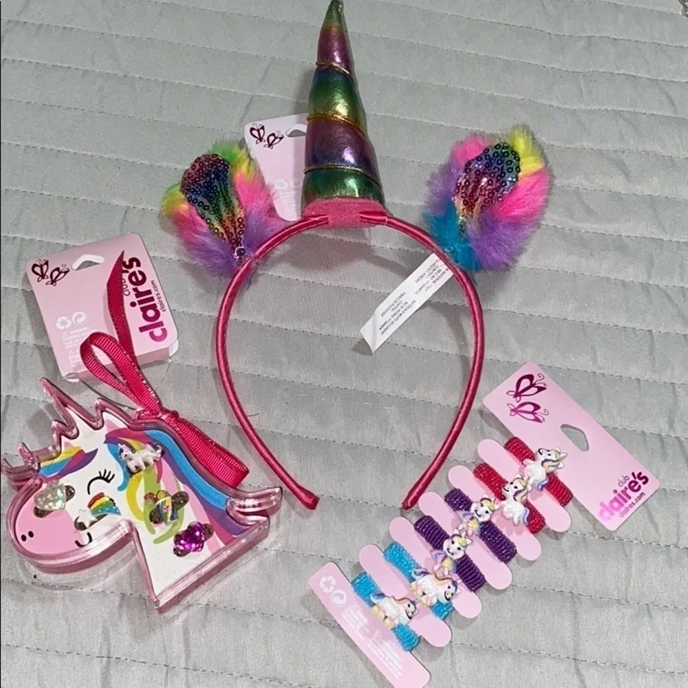 NWT Claire’s bundle unicorn
